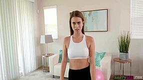 Home alone amateur Jill kassidy gets the big ass and boobs stuffed