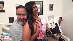 Sem camisinha: watching both ted binho and Nicoly mattos videos in the same video clip