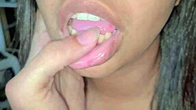 Senando’s large black booty and her natural pink twat in amateur video