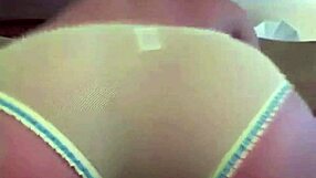 Natural tits bounce as she masturbates while on the webcam