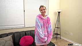 Naive novity stepsister Luna Fae gives blowjob after a bath and gets fucked in best HD video