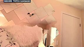 Twitch sexy game girl expose her large breast and nipples on the screen