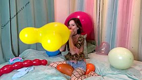 Super skinny sex balloon with a stunning big boobed girl