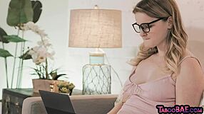 Lucky guy gets his girlfriend to suck his dick and then fuck her from behind
