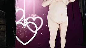 Big booty milf gets a cake preview in this scene