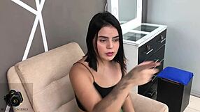 Alien couple’s raw show – POV
