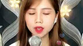 em gái xinh livestream blowjob on uplive