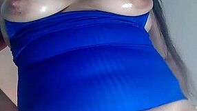 ‘Sexy & Shapely Step Mom Sucks Alone For A Stepm(A)