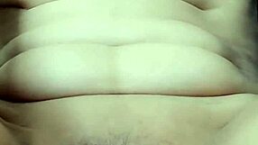 Say hello to my bare pussy here in this hot video