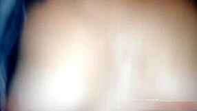 Plump wife, miniskirt and leg lover in amateur homemade sex movie