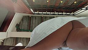 Amateur black beauty gets her pussy pounded hard