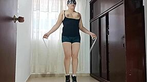 Amateur workout with a chubby MILF and her big tits