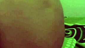 This homemade video shows how to start a woman’s day in the most intimate way