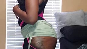 Naejae shows her skills in twerking and pole dancing