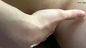 Girlfriend sucks gloryhole until cum in her mouth