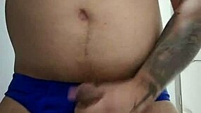 Single guy on the job has a steamy solo scene