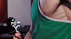 Dirty talking bodybuilder gets his stepmom's wet pussy