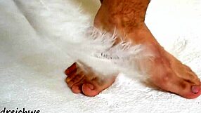 Gayamateur’s big feet fetish is a must-see