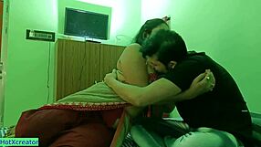 Big ass bhabhi gets it hard with friend in hotel room